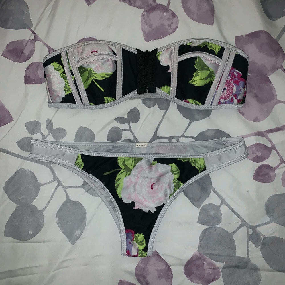 Strapless Bandeau Floral Swimsuit Set